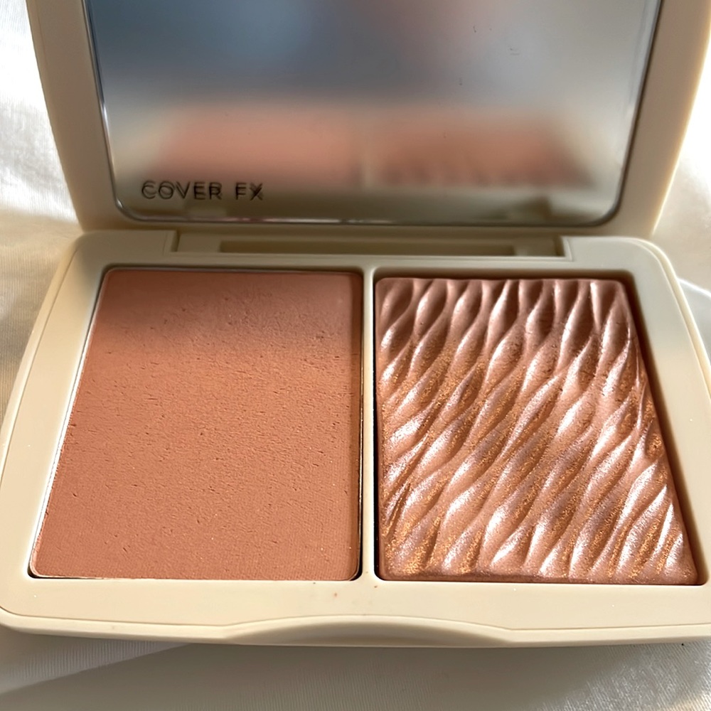 Cover FX monochromatic blush duo Soft Peach